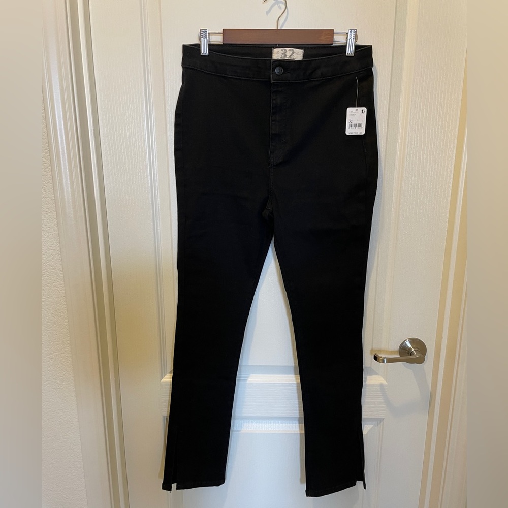 NWT We The Free by Free People black jegging jeans flare cutout bottoms size 32